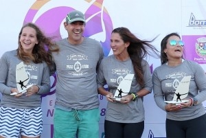 Competições náuticas e trio elétrico reúnem grande público no Balneário Prainha durante campeonato de vela