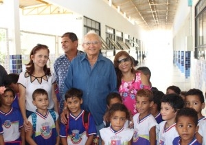 Prefeitura de Paulo Afonso Em visita ao bairro Moxotó gestor confere obras e ações que estão sendo realizadas na comunidade