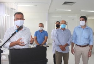Prefeitura de Paulo Afonso Prefeito Luiz de Deus recebe governador Rui Costa para visita técnica à UTI do Hospital Municipal de Paulo Afonso