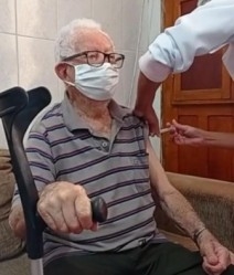 Vacinação de idosos a partir de 90 anos é iniciada em Paulo Afonso