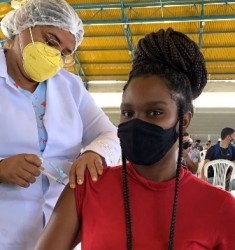 Com 2122 doses aplicadas Paulo Afonso vacina o público adulto com 18+