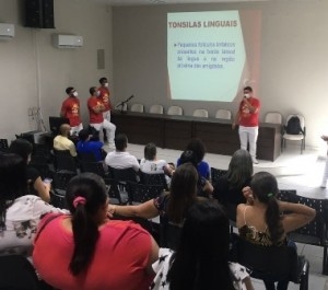 Agentes Comunitários de Saúde e Auxiliares de Saúde Bucal participam de capacitação sobre alterações na cavidade bucal
