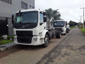 Mais cinco caminhões compactadores para a coleta do lixo estão sendo adquiridos pela Prefeitura de Paulo Afonso