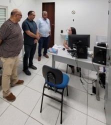 Marcondes visita PSF Senhor do Bonfim e acompanha informatização da saúde com telemedicina e marcação de procedimentos on-line