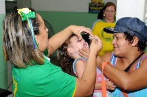 Continua campanha de vacinação contra a poliomielite