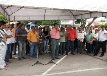 Entrega de Tratores para a área rural
