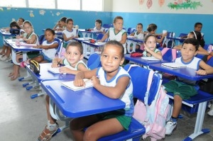 Prefeitura de Paulo Afonso Início das aulas da rede municipal de ensino é adiado para segunda feira dia 13