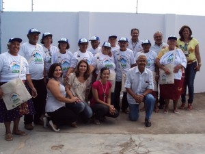 Prefeitura de Paulo Afonso CRAS BTN III realiza entrega de kits para os serviços de convivência de crianças e idosos