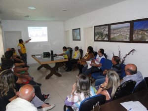 Equipes de Mobilização Social discutem ações de prevenção e controle da dengue