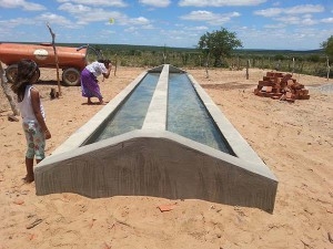 Novo Bebedouro de animais beneficia criadores no Povoado Papagaio