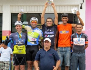 Mais uma vez atletas pauloafonsinos se destacam em campeonato de ciclismo