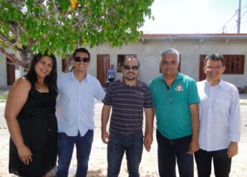 Entrega do micro-ônibus