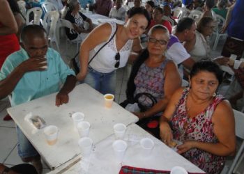 Chá Dançante com a Melhor Idade – Natal 2016