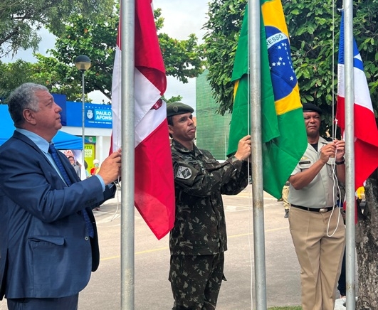 Hasteamento da bandeira – 65 anos de Paulo Afonso
