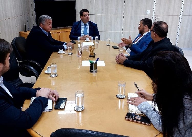 MARCONDES CODEVASF 01 Prefeitura de Paulo Afonso Na Codevasf, gestor solicita solução para as baronesas e funcionamento da adutora que beneficia cerca de 3 mil pessoas na área rural