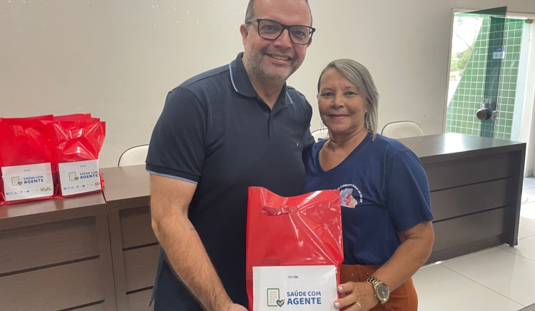 Sesau entrega 57 kits compostos de aparelhos de pressão, glicemia e oxímetro para Agentes Comunitários de Saúde