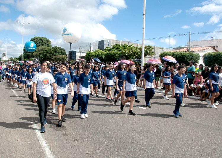 Desfile de 65 anos Emancipação Política