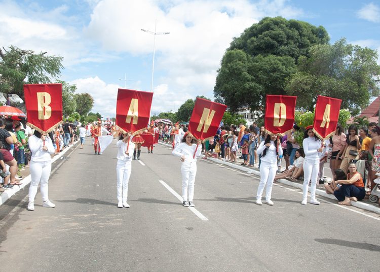 Desfile de 65 anos Emancipação Política