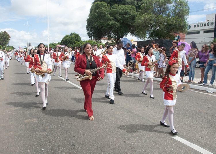 Desfile de 65 anos Emancipação Política
