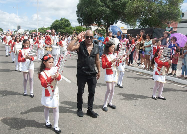 Desfile de 65 anos Emancipação Política