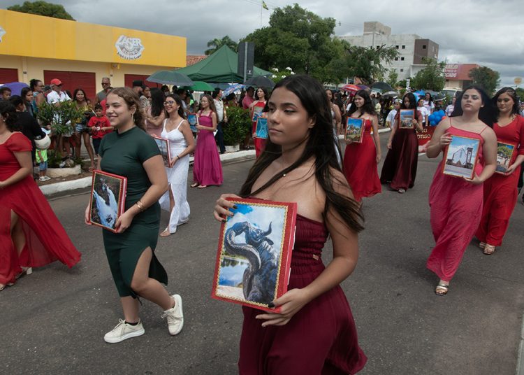 Desfile de 65 anos Emancipação Política