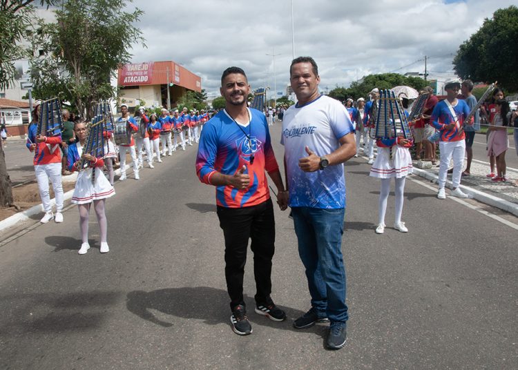 Desfile de 65 anos Emancipação Política