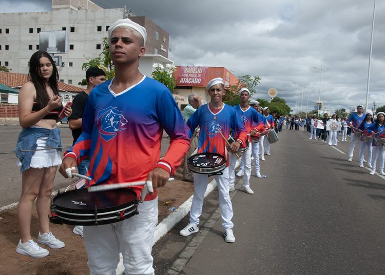 Desfile de 65 anos Emancipação Política