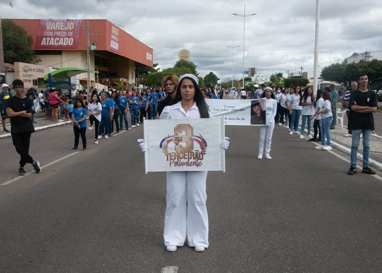 Desfile de 65 anos Emancipação Política