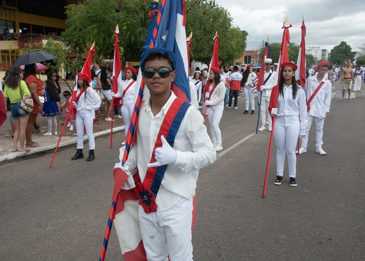 Desfile de 65 anos Emancipação Política