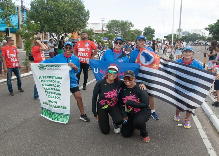 Desfile de 65 anos Emancipação Política