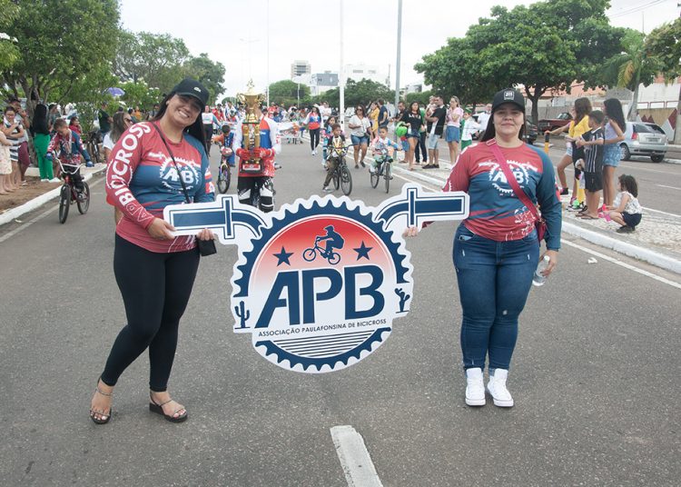 Desfile de 65 anos Emancipação Política