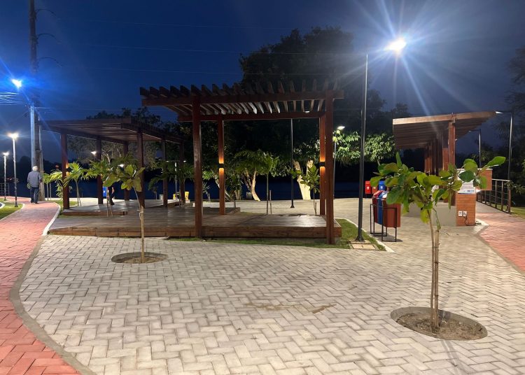 Entrega da Orla do Capuxu