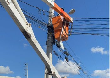 Programa llumina Paulo Afonso chega ao Bairro Prainha e já são cerca de 1.200 lâmpadas de LED instaladas