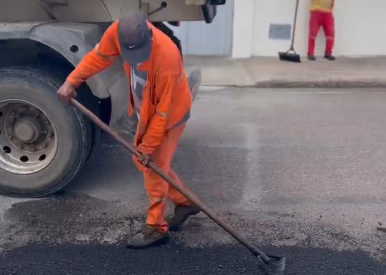 Operação tapa buraco no BTN contempla Avenida Delmiro Gouveia, Padre Lourenço e 13 de Maio