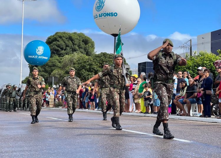 Desfile de 65 anos Emancipação Política