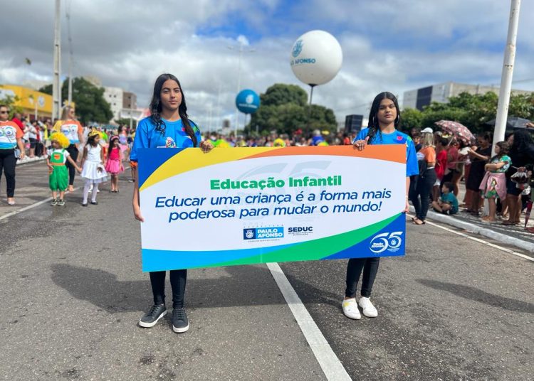 Desfile de 65 anos Emancipação Política
