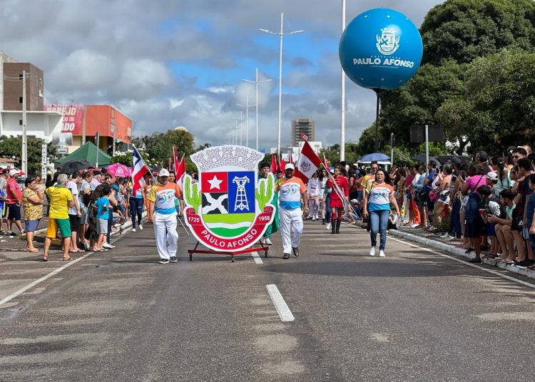 Desfile de 65 anos Emancipação Política