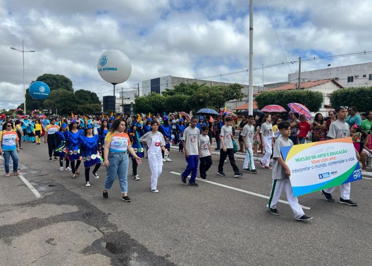 Desfile de 65 anos Emancipação Política
