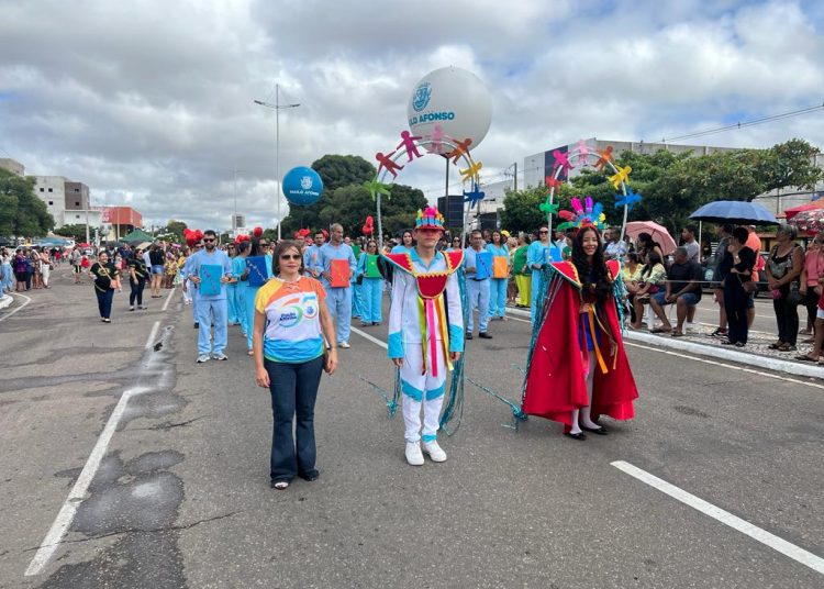 Desfile de 65 anos Emancipação Política