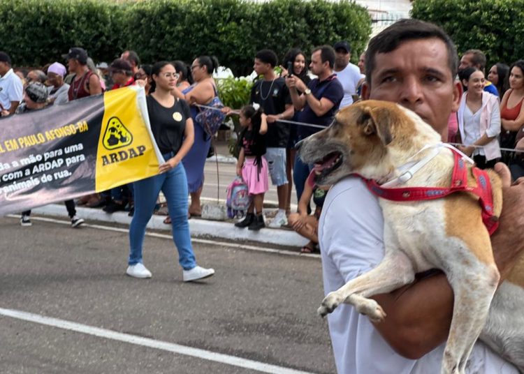 Desfile de 65 anos Emancipação Política