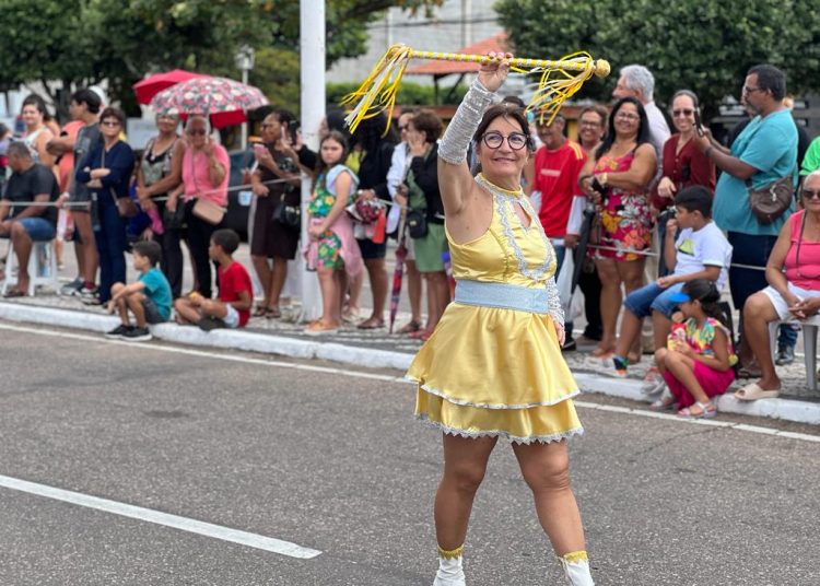 Desfile de 65 anos Emancipação Política