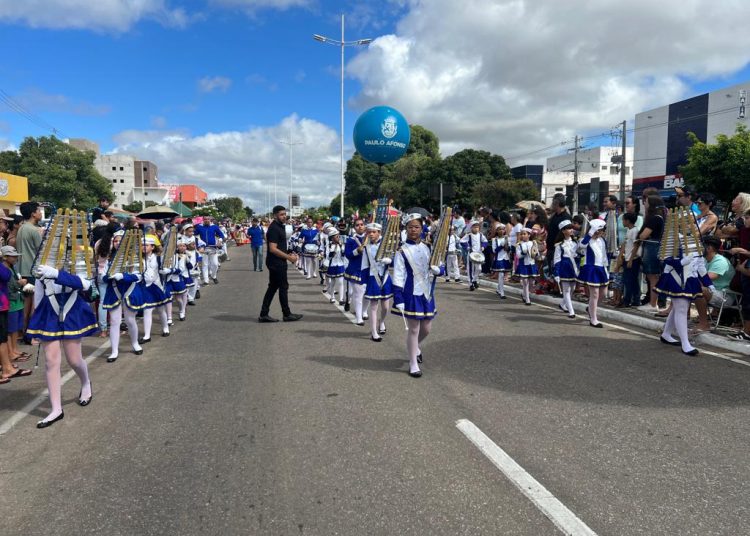 Desfile de 65 anos Emancipação Política