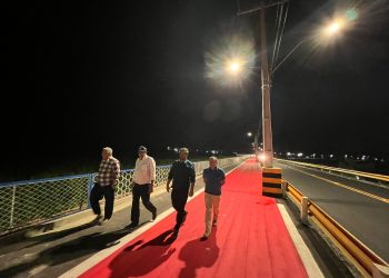 Marcondes vistoria obras que estão em andamento