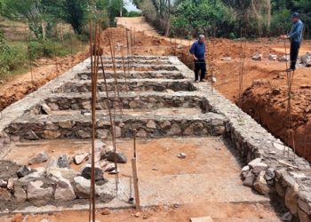 Marcondes vistoria passagem molhada que está sendo construída no povoado São José