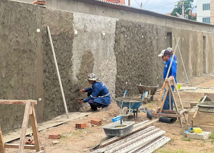 Obra do Estádio Álvaro de Carvalho, antigo Ruberleno, está em andamento e será totalmente requalificado