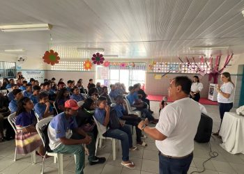CAPS AD segue com Campanha Setembro Amarelo nas unidades de ensino