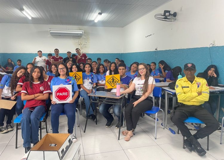 Com programação nas escolas e conscientização, Demutran e Gtran realizam Semana Nacional de Trânsito