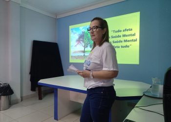 CAPS AD promove palestra sobre o Setembro Amarelo para colaboradores da Embasa