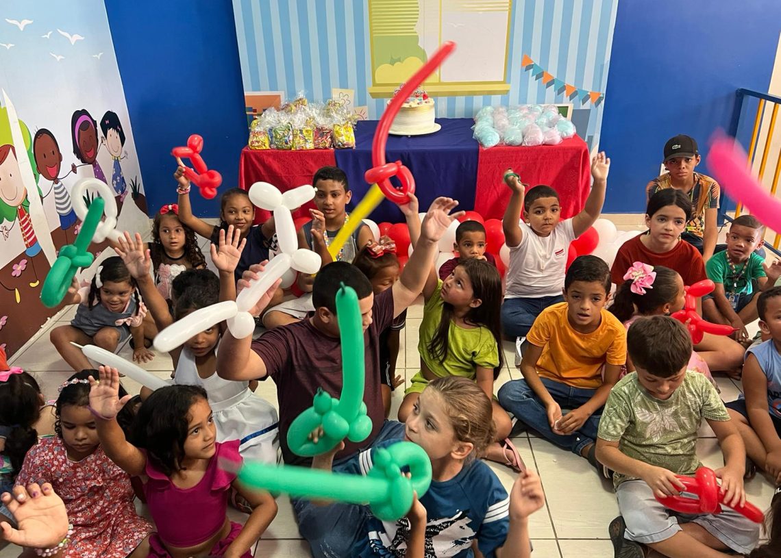 Crianças assistidas pelo Núcleo Desenvolver e familiares celebraram Dia das Crianças com várias atividades