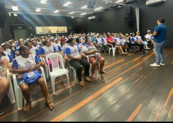 Idosos do SCFV participam de roda de conversa em alusão ao Novembro Azul